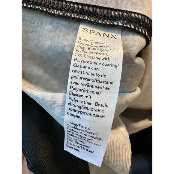 SPANX FAUX LEATHER SNAKE SHINE LEGGINGS Mocha Snake Print Medium NWOT - Picture 7 of 9